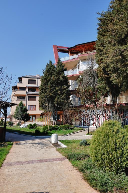Panorama Krim Beach Apartment Равда Экстерьер фото