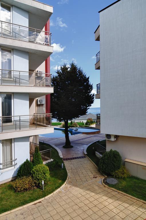 Panorama Krim Beach Apartment Равда Экстерьер фото
